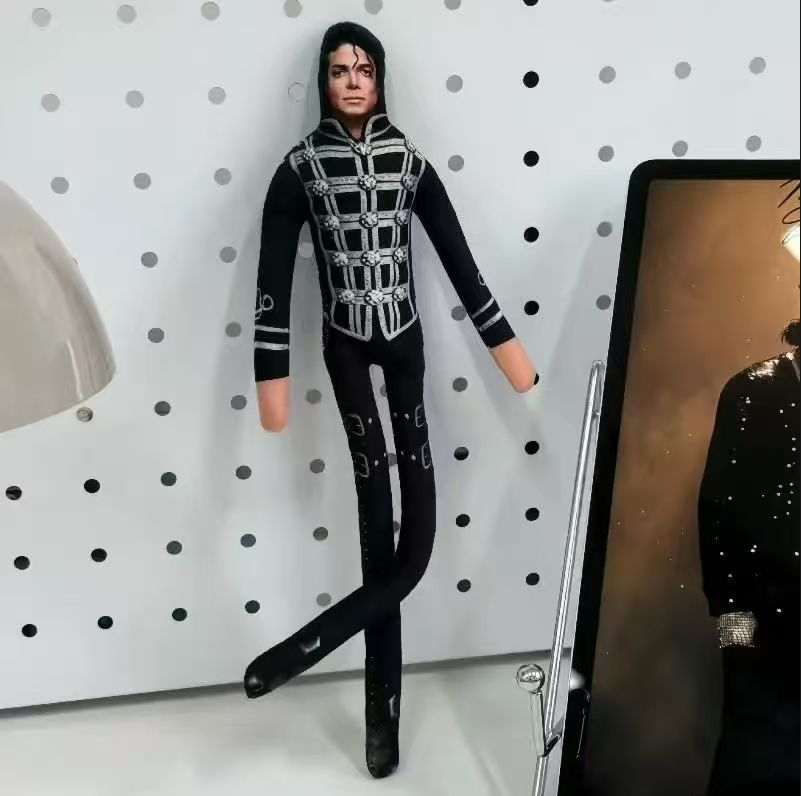 Michael Jackson Movable Joint  - огляд і ціна Home Decor Zen
